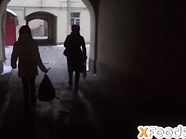 Video Of The Agent And Winsome Girl In Top