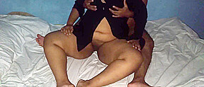 Sex Uttejit Ho Gaya Aur Apane Dost Ke Man Ko Akele He Chod Gaya – Desi Friends Mom