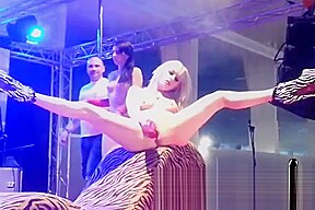 Nora Barcelona y Pamela Sanchez lesbian show in SEM