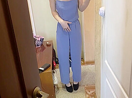 The Delivery Guy Fucked Up And Took The Complaint And Fucked The Blonde Hard With Hot Milf